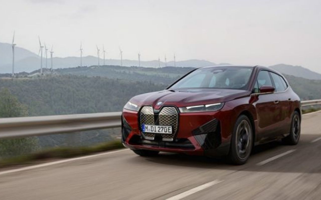 Electric variant, BMW iX to hit car market next month