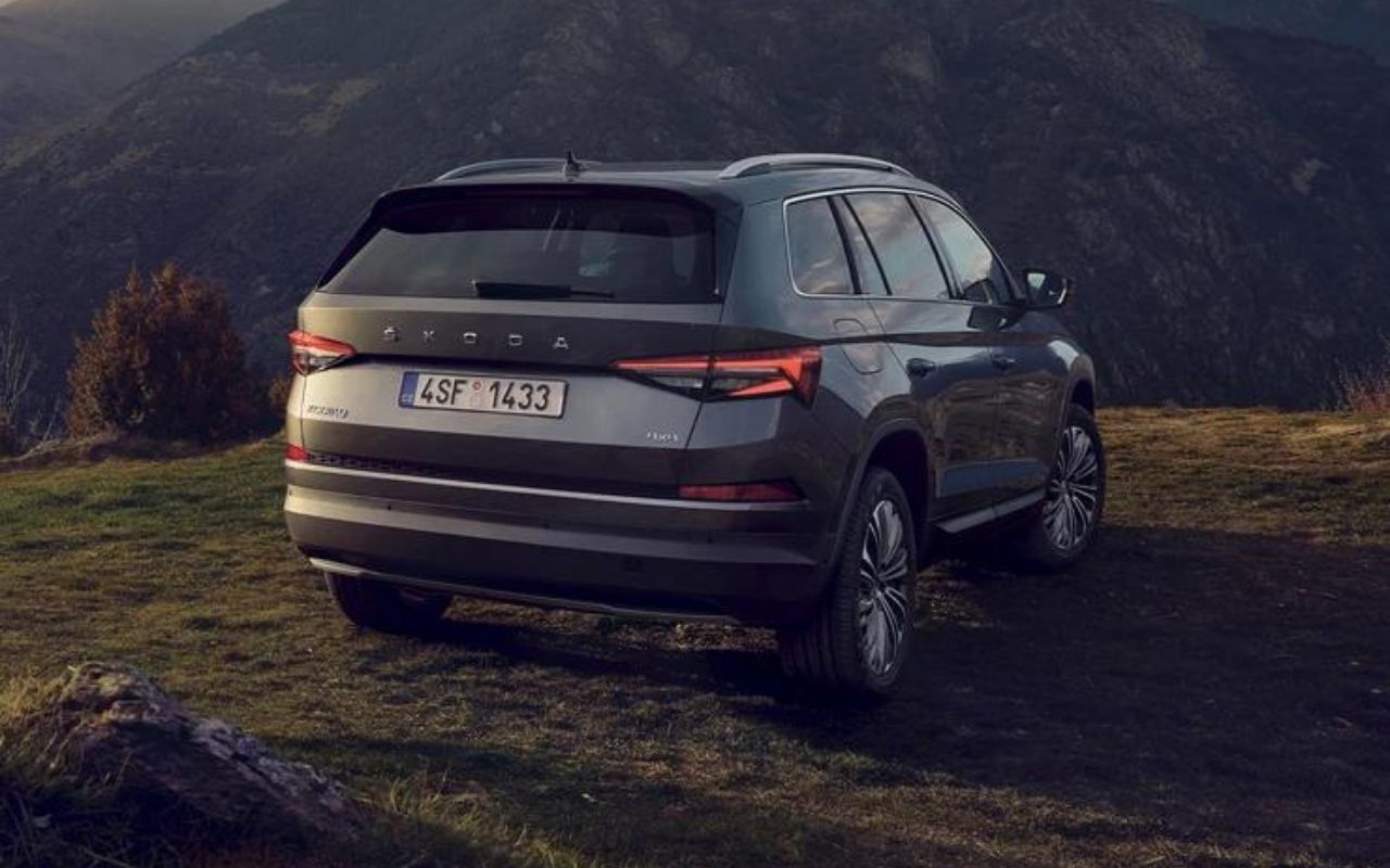 Facelifted Skoda Kodiaq Likely To Be Available In Three Variants