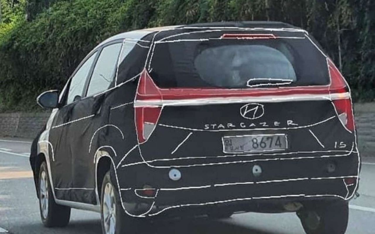 Hyundai Stargazer test mule previews final design